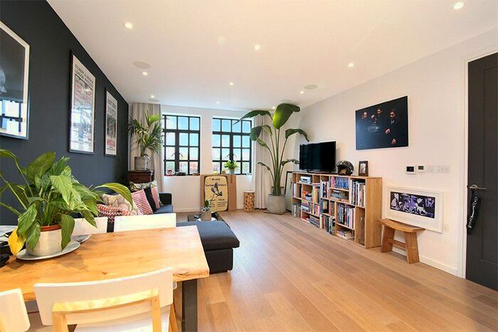 1 Bedroom Flat To Rent In The Maple Building, - Highgate Road, London, NW5