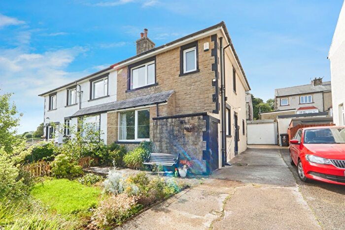 3 Bedroom Semi Detached House For Sale In Moorcroft Avenue, Oakworth, Keighley, BD22