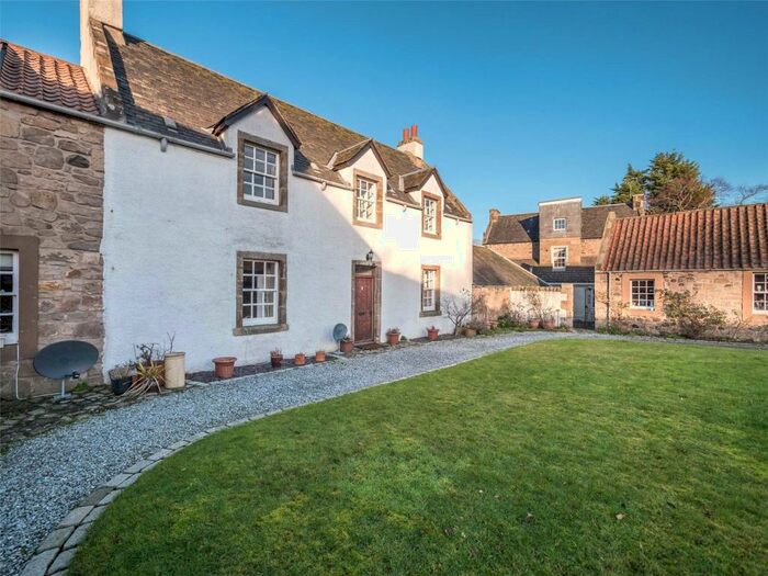 3 Bedroom Semi-Detached House To Rent In Baberton Mains, Baberton, Edinburgh, EH14