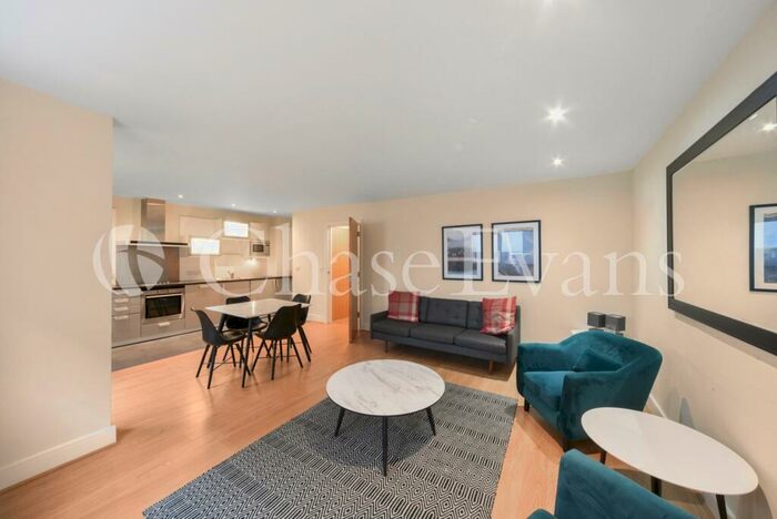 2 Bedroom Apartment To Rent In Tempus Wharf, Shad Thames, SE16
