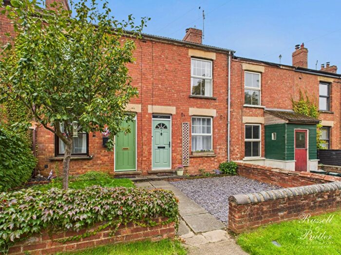 2 Bedroom Terraced House For Sale In Werner Terrace, Calvert, Buckingham, MK18