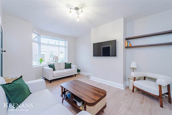 3 Bedroom Semi-Detached House To Rent In Melton Street, Heywood, OL10