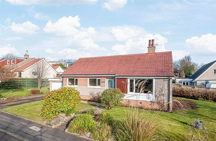 3 Bedroom Bungalow For Sale In Dovecot Park, Aberdour, KY3