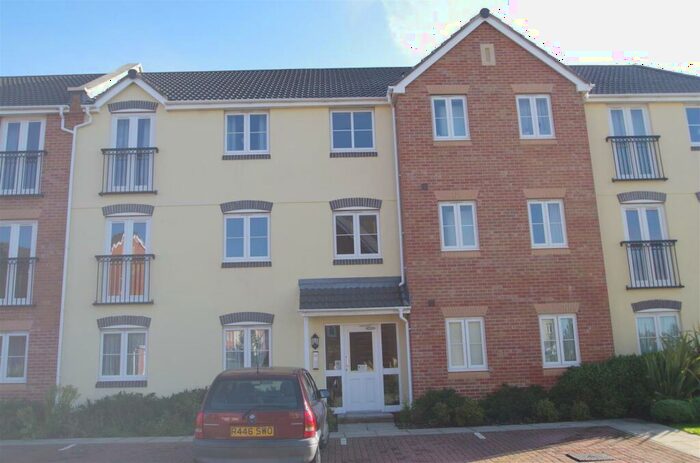 2 Bedroom Flat To Rent In Caen View, EX33