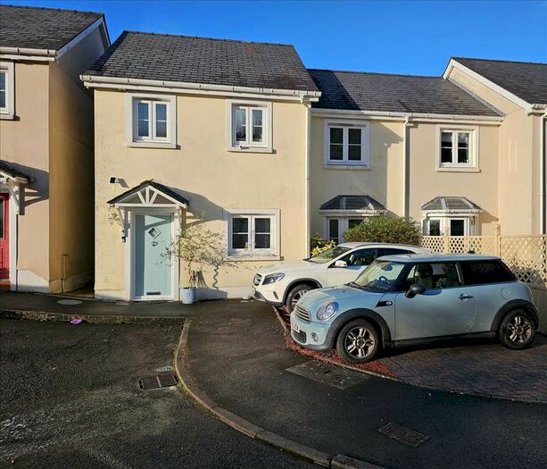 3 Bedroom Semi-Detached House For Sale In Parc Y Foel, Foelgastell, Llanelli, SA14