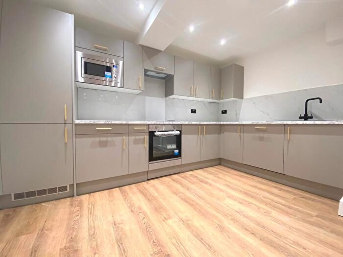 2 Bedroom Apartment To Rent In Dunster Street, Northampton, NN1