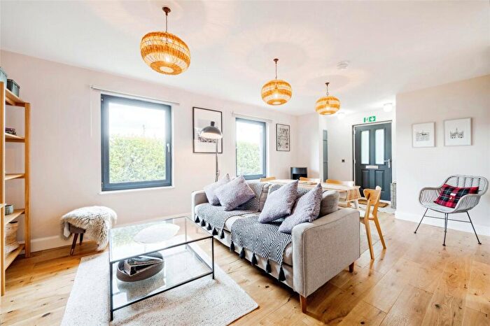 2 Bedroom Detached House For Sale In Rosneath, Helensburgh, Argyll And Bute, G84