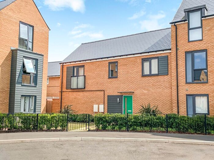 2 Bedroom Coach House For Sale In Fen Street, Brooklands, Milton Keynes, MK10