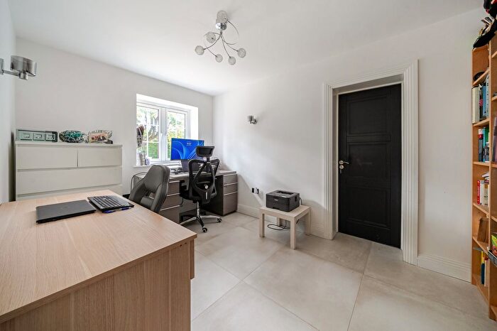 4 Bedroom Detached House For Sale In One Pin Lane, Farnham Common, SL2