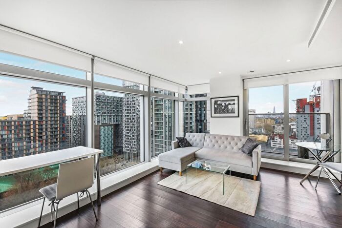 2 Bedroom Flat To Rent In Pan Peninsula Square, Canary Wharf, London, E14