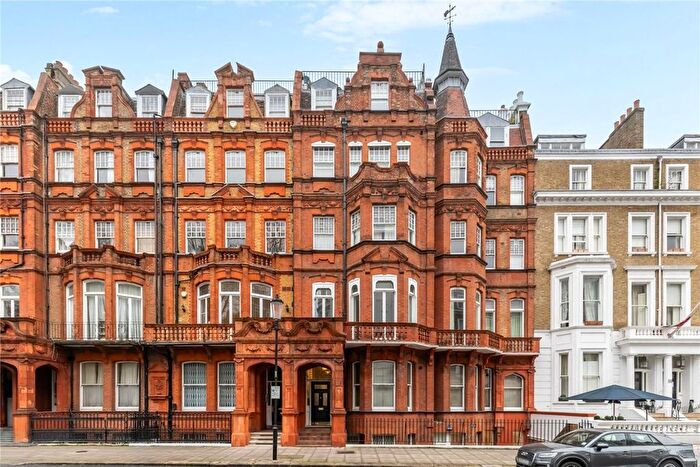 1 Bedroom Flat For Sale In Bina Gardens, London, SW5