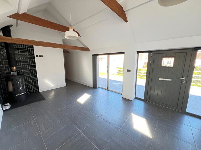 2 Bedroom Barn Conversion To Rent In Welby Warren, Welby, NG32