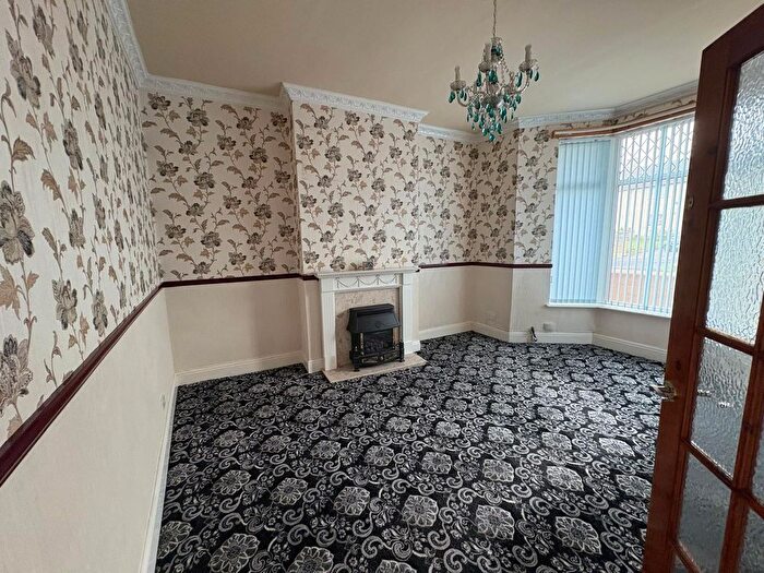 4 Bedroom Terraced House To Rent In Parkside Road, Bradford, West Yorkshire, BD5