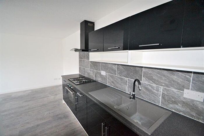 2 Bedroom Flat To Rent In Moorfield Chase, Bolton, BL4