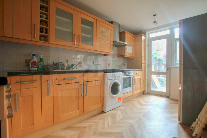 5 Bedroom Terraced House To Rent In Sedgmoor Place, London, SE5