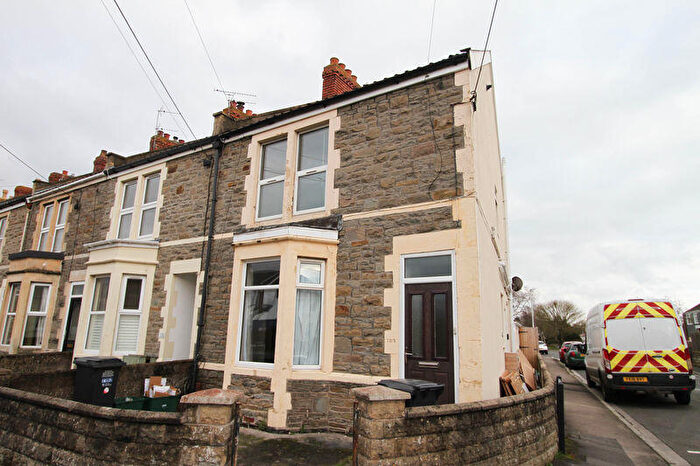 1 Bedroom Flat For Sale In Kenn Road, Clevedon, BS21