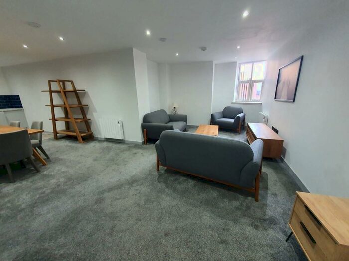 3 Bedroom Apartment To Rent In St. Sepulchre Gate, Doncaster, DN1