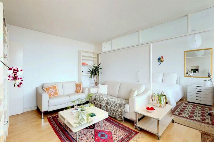 1 Bedroom Apartment To Rent In Golden Lane, London, EC1Y