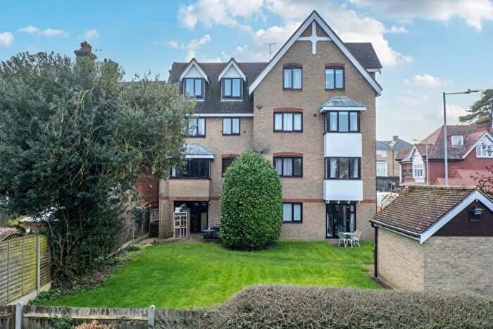 1 Bedroom Flat For Sale In St Lawrence Road, Canterbury, CT1