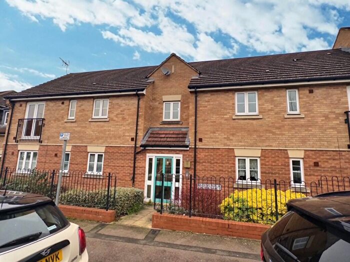 2 Bedroom Flat For Sale In Queens Walk, Fletton, Peterborough, Cambridgeshire, PE2