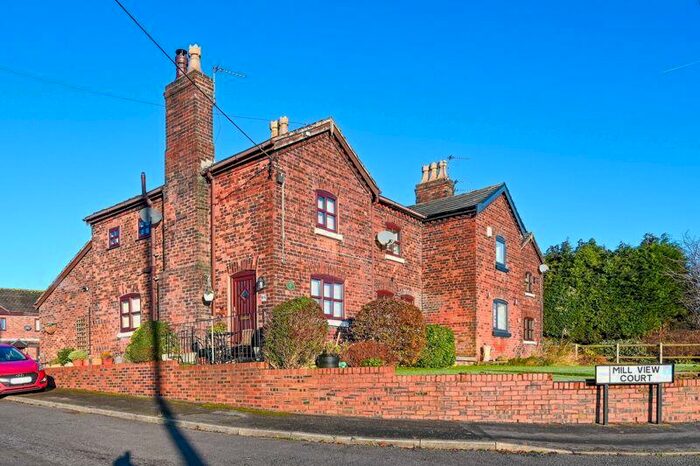 2 Bedroom End Of Terrace House For Sale In Liverpool Road, Bickerstaffe, L39