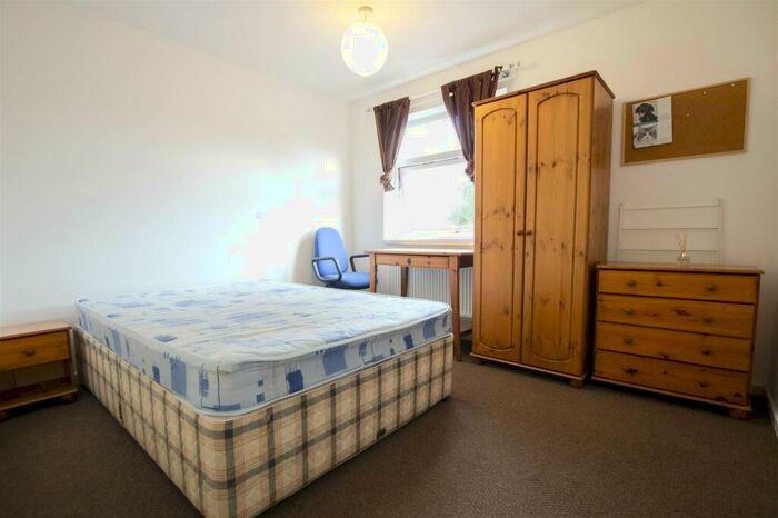 6 Bedroom House To Rent In Rebecca Drive, Birmingham, B29