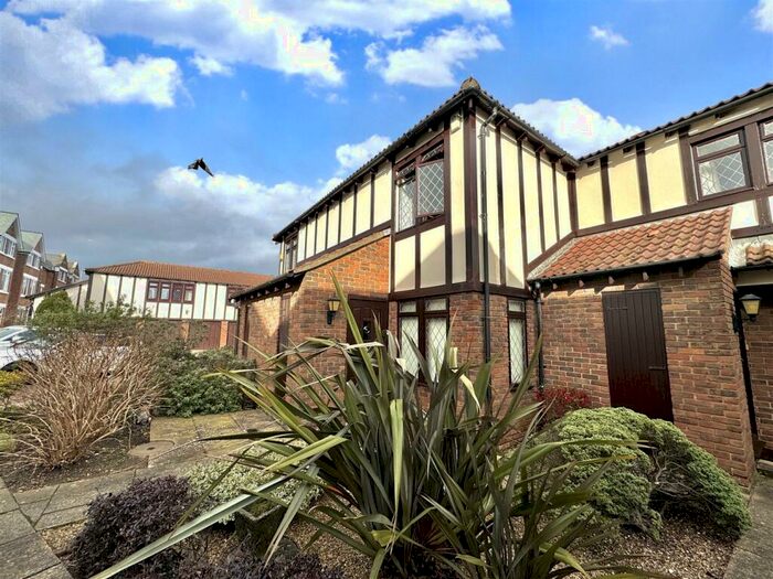 2 Bedroom Semi-Detached House To Rent In St Michaels Road, Bournemouth, BH2