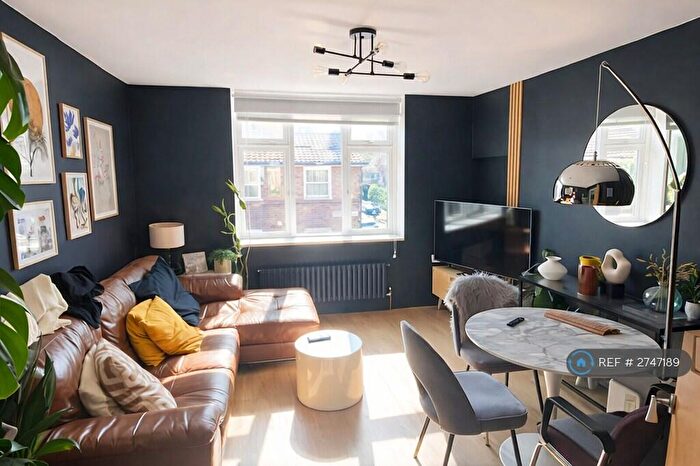2 Bedroom Flat To Rent In Horsley Street, London, SE17