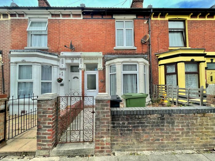 3 Bedroom House To Rent In North End Grove, Portsmouth, PO2