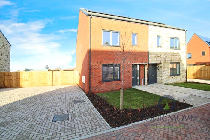 3 Bedroom Semi Detached House For Sale In Northwood End Road, Haynes, Bedford, Bedfordshire, MK45