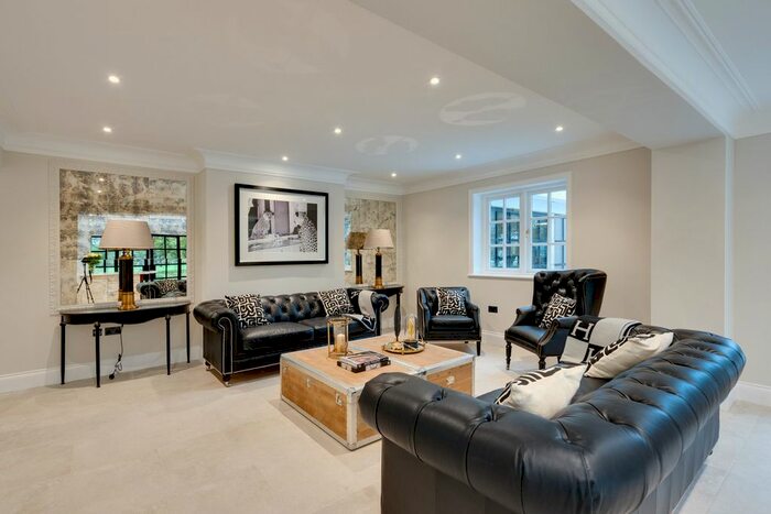 5 Bedroom Detached House For Sale In Broadway Road, Pershore, WR10