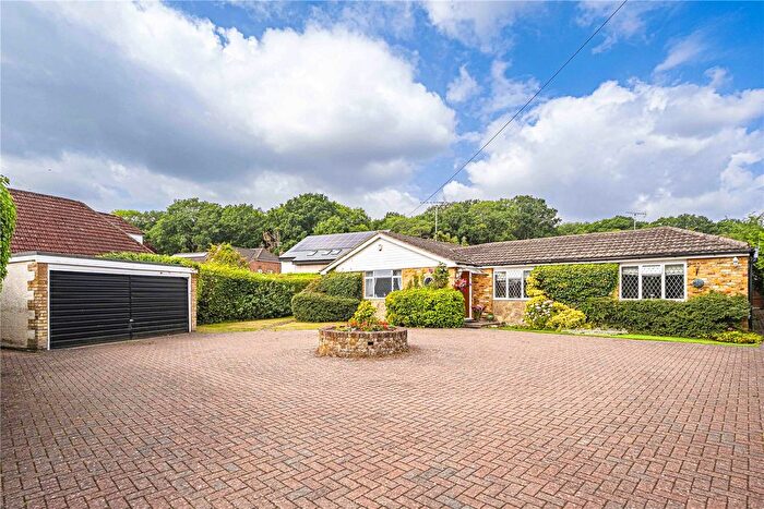 3 Bedroom Bungalow For Sale In Park Street Lane, Park Street, St. Albans, Hertfordshire, AL2
