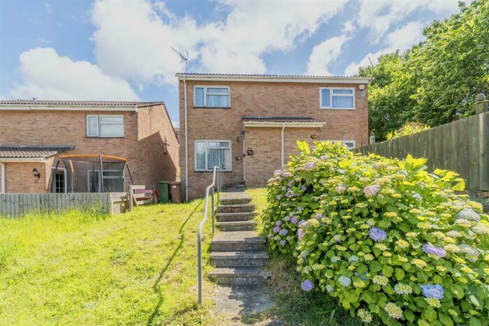 2 Bedroom House To Rent In Dynevor Close, Plymouth, PL3