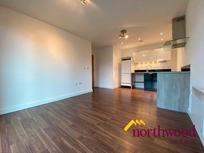 1 Bedroom Flat To Rent In Southside Development, City Centre, Birmingham, B5