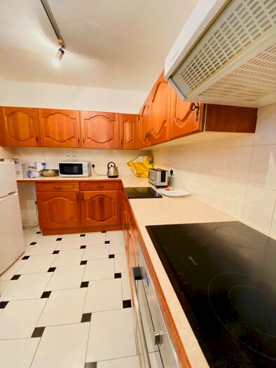 3 Bedroom Detached House To Rent In Craigwell Close, Staines Upon Thames TW18