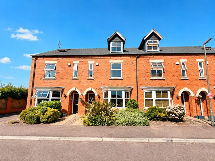 4 Bedroom Terraced House For Sale In Covent Garden Close, Derby, DE72