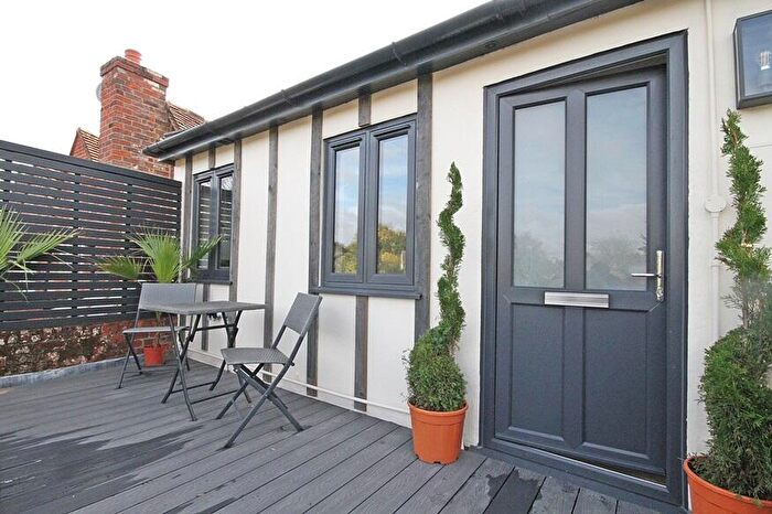2 Bedroom Maisonette For Sale In Cookham, SL6