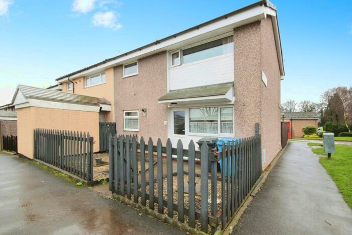 3 Bedroom End Of Terrace House To Rent In Upavon Garth, Bransholme, Hull, East Riding Of Yorkshi, HU7