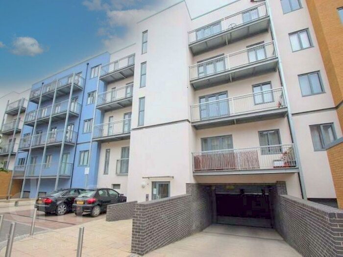2 Bedroom Apartment To Rent In Pier Wharf, Quayside Drive, CO2