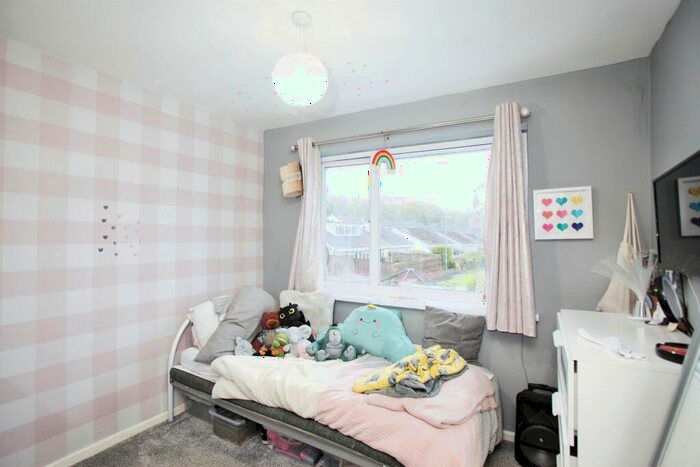 5 Bedroom Semi-Detached House For Sale In St. James Close, Maesycwmmer, Hengoed, CF82