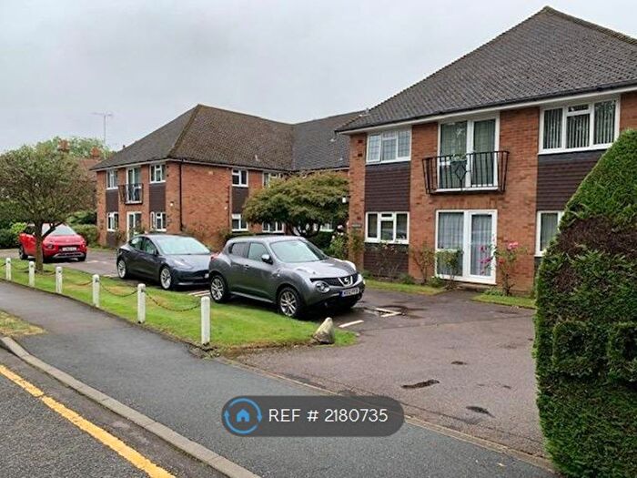 2 Bedroom Flat To Rent In Mardon, Pinner, HA5