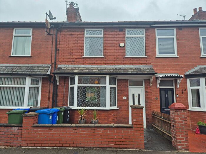 3 Bedroom Terraced House To Rent In Audenshaw, Manchester, M34