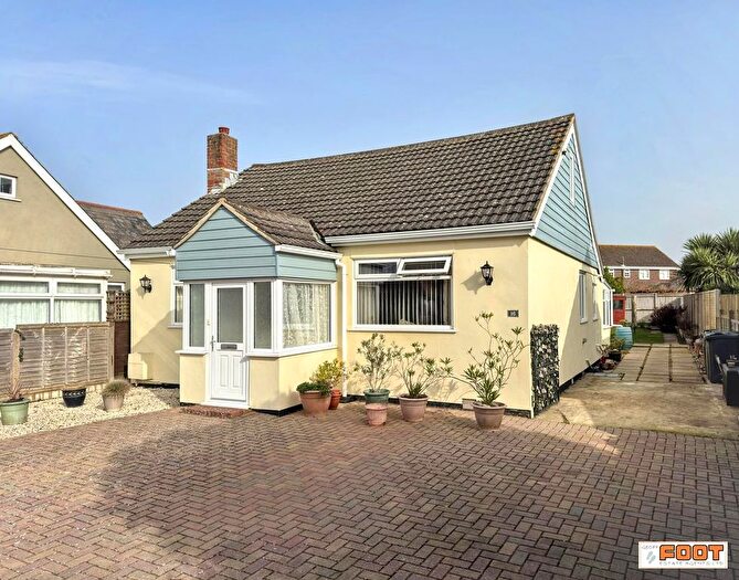 3 Bedroom Detached Bungalow For Sale In West Lane, Hayling Island, PO11