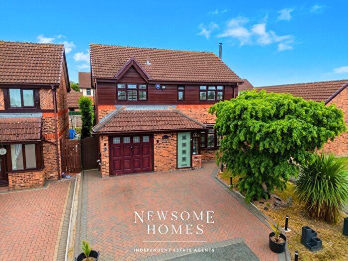 4 Bedroom Detached House For Sale In Millcroft, Oakenholt, CH6