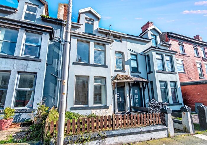 3 Bedroom Block Of Flats For Sale In Lord Street, Blackpool, Lancashire, FY1
