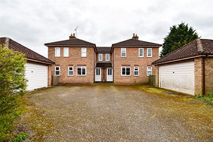 3 Bedroom Semi Detached House To Rent In Streetly Hall Cottages, Streetly End, West Wickham, Cambridge, CB21