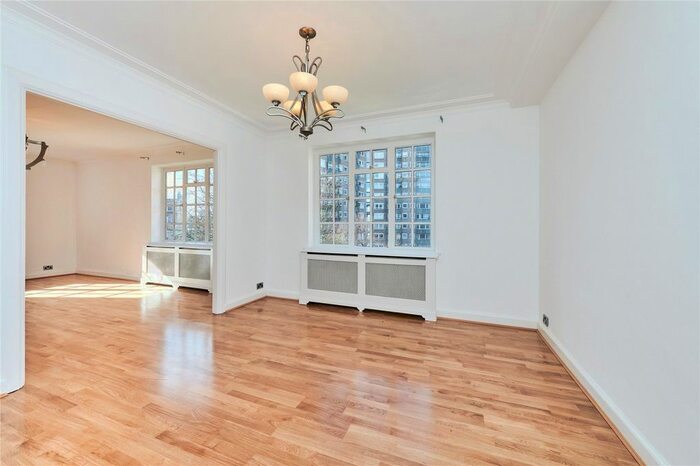 4 Bedroom Flat To Rent In Cropthorne Court, - Maida Vale, London, W9