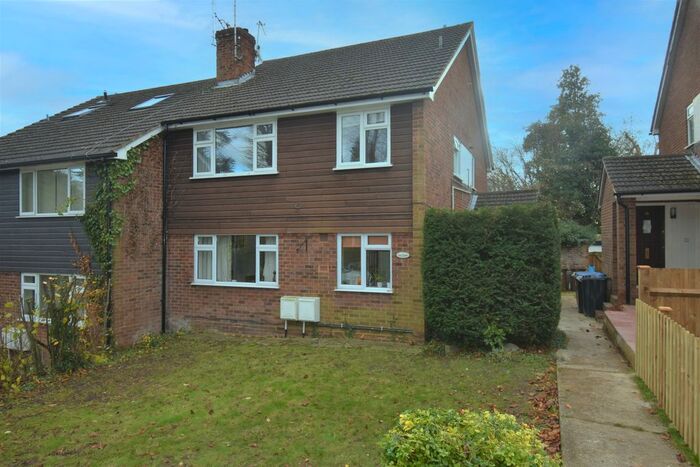 2 Bedroom Flat To Rent In Adele Avenue, Digswell, Welwyn, AL6