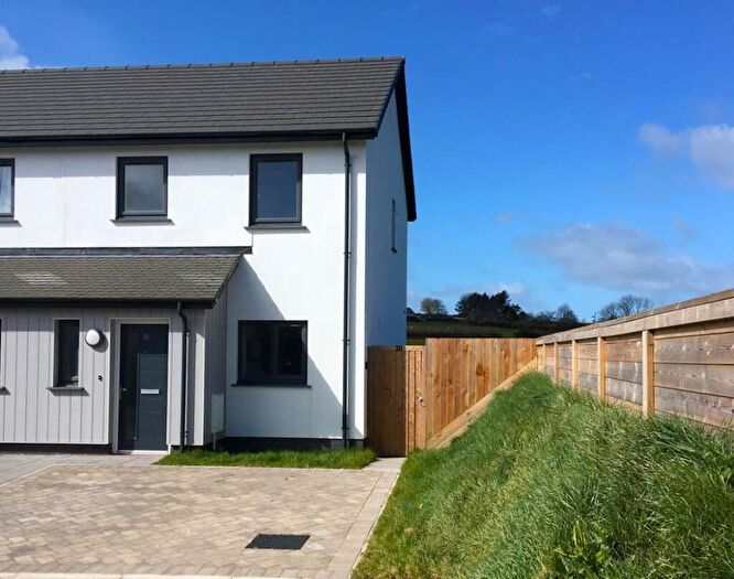 2 Bedroom House For Sale In Stanley Court, Parkham, Bideford, EX39