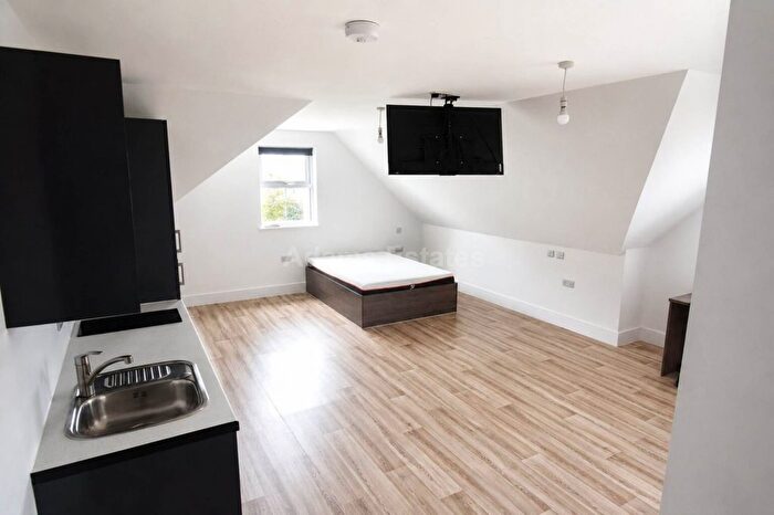 1 Bedroom Studio To Rent In Charndon Close, Reading, RG2